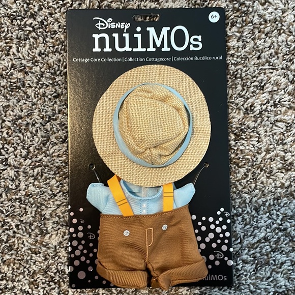 NWT 🆕! Disney Parks nuiMOs Belle Doll with 3 Outfits - Picture 3 of 6